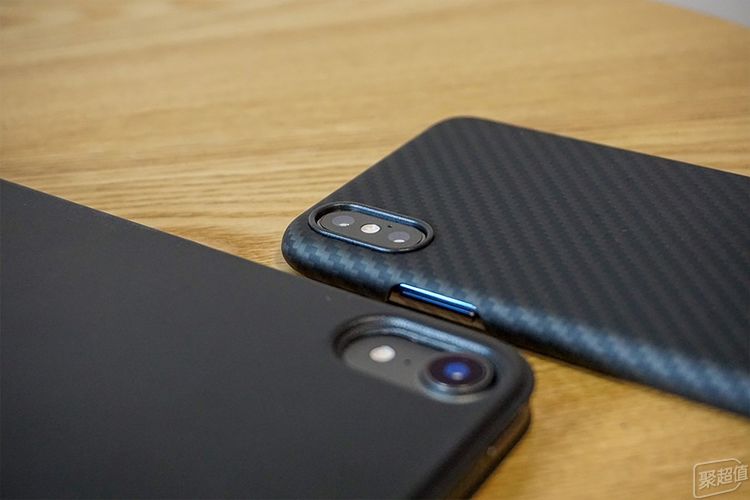 电宝体验：行走的无线充办公室充电利器pg电子首页Pitaka磁吸无线充(图11)